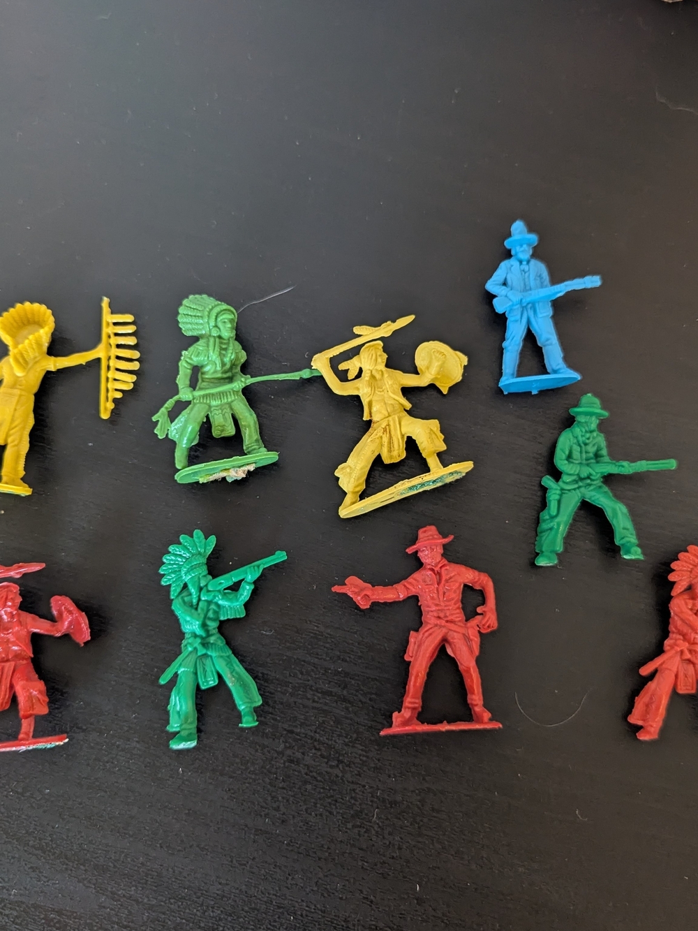 Vintage Toy Soldiers - Multicolor Set